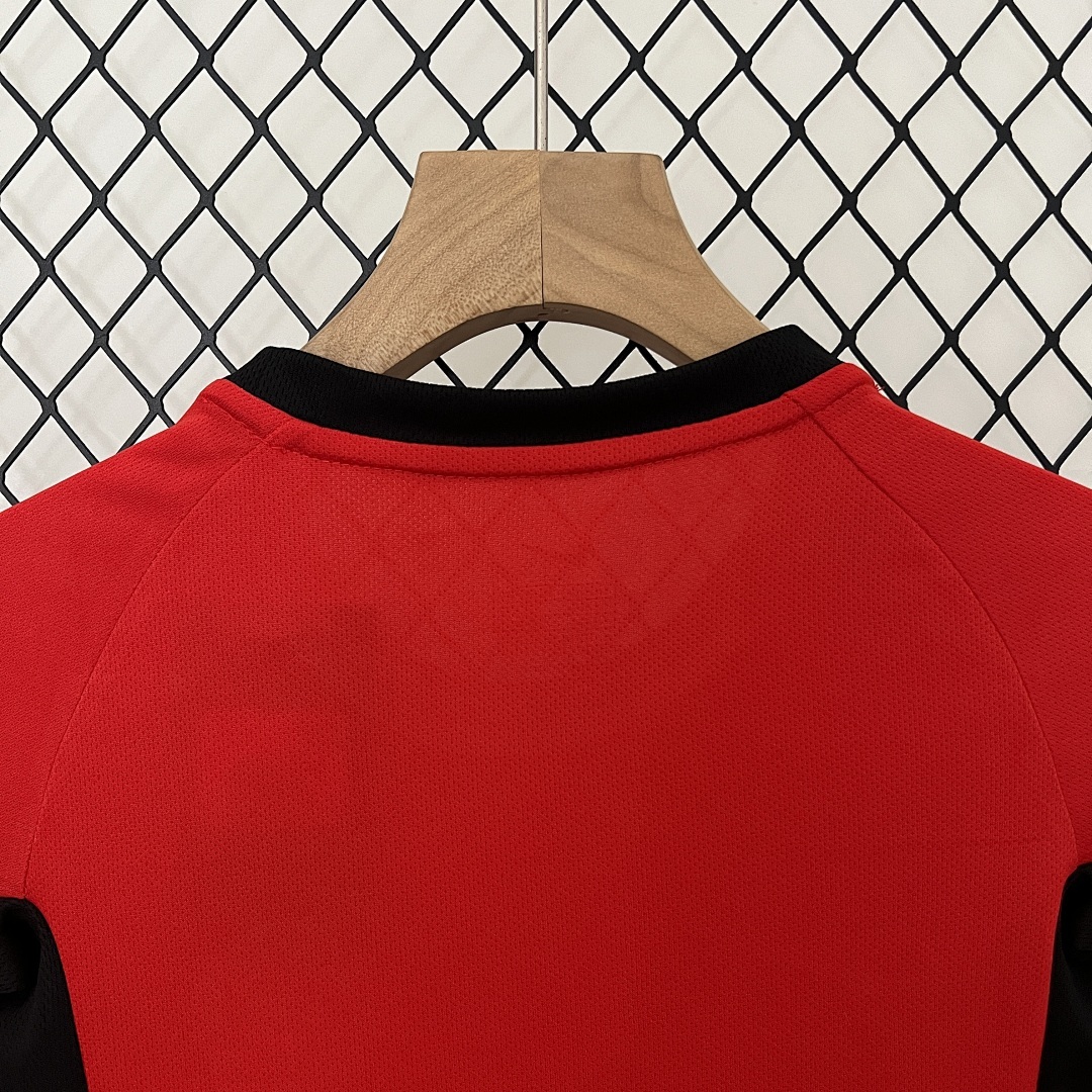 02-04 Manchester United Maillot Domicile Retro Enfant – Image 2