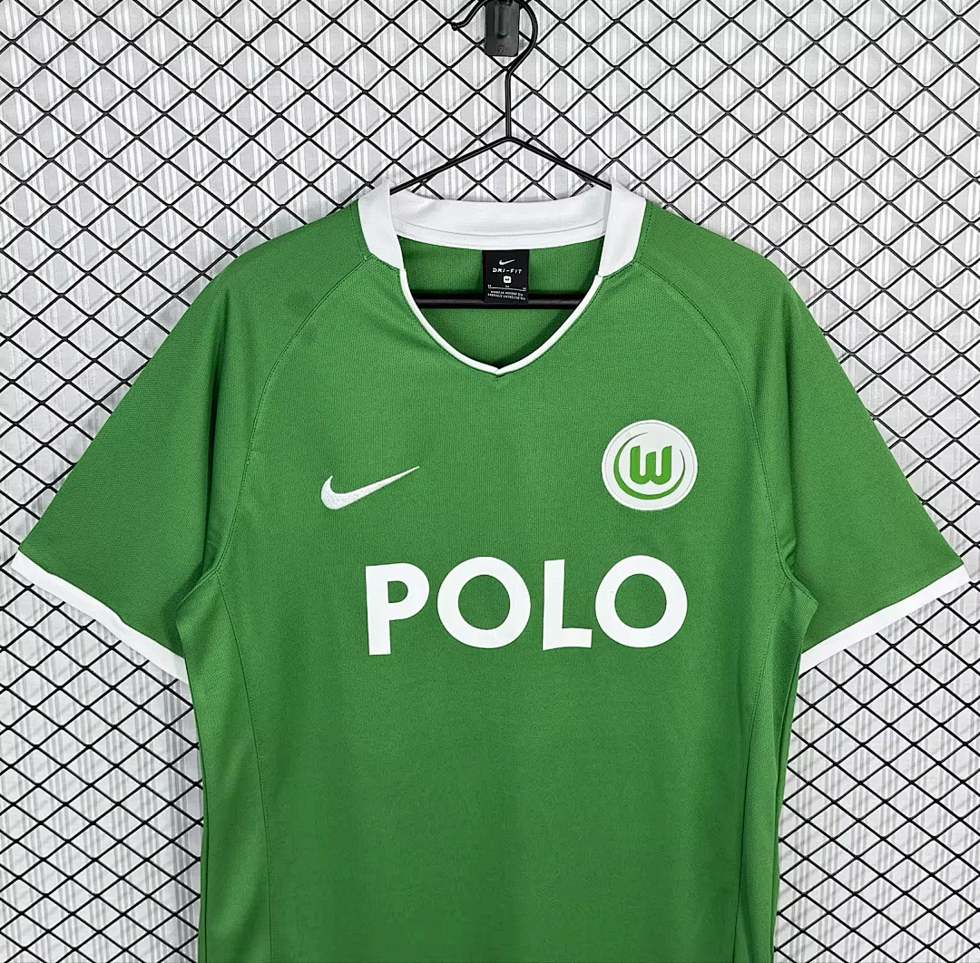 2008-09 Wolfsburg Maillot Domicile Retro – Image 2