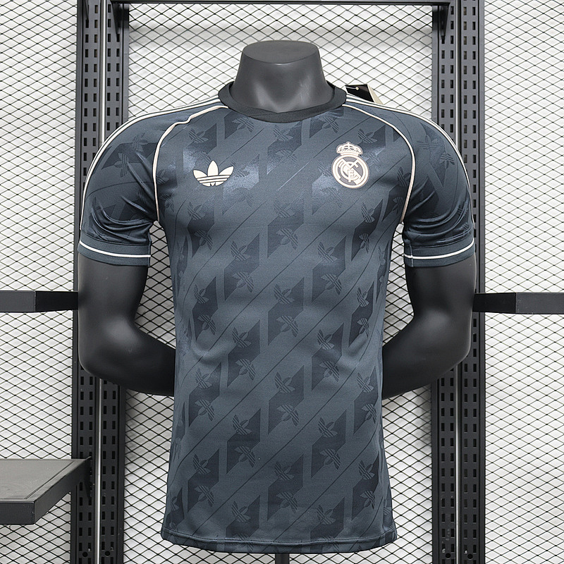 24-25 Real Madrid Maillot Domicile Retro Version Joueur