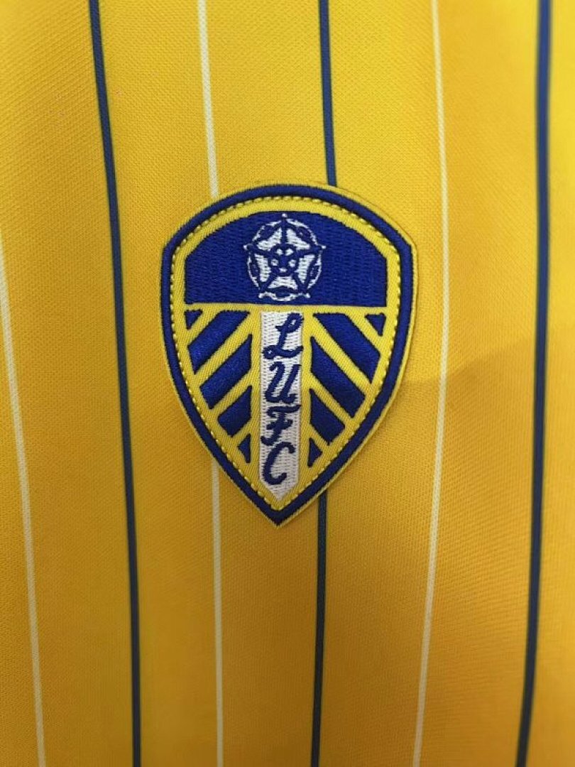 25-26 Leeds United Maillot Domicile Retro – Image 4