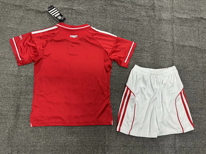 25-26 Nottingham Forest Maillot Domicile Enfant – Image 3