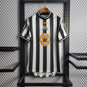 97-99 Newcastle Maillot Domicile