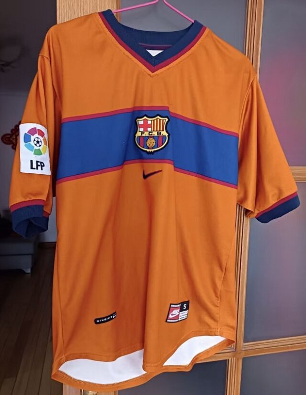 98-00 Barcelona Maillot Exterieur Retro